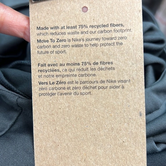 Nike Women’s Dri-Fit Slim Fit Hoodie Size M - Picture 11 of 11